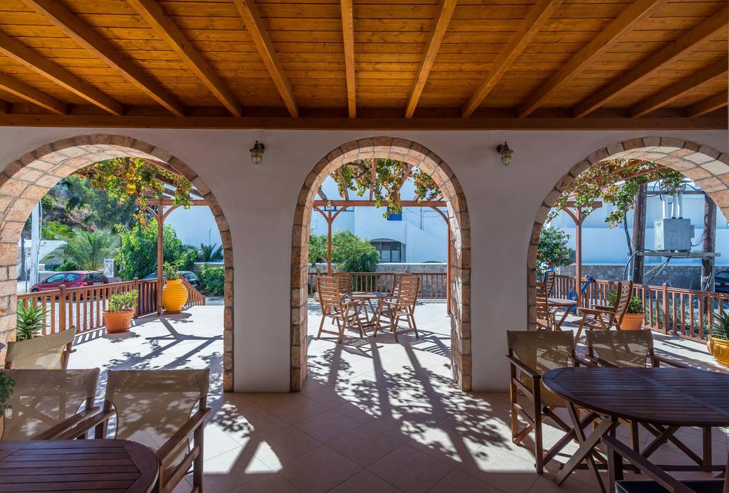 Hotel Delfini Adamantas  Exteriér fotografie